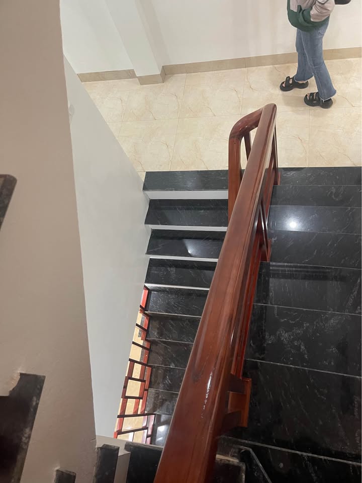 Nhà 3 tầng Ninh Sơn 55m² giá 2 tỷ - Hướng Tây Bắc, đầy đủ tiện nghi!