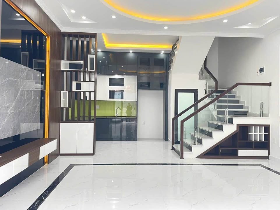Nhà 4 Tầng Đường Trung Hành, Hải Phòng 50m² giá 4 tỷ - Vị trí đắc địa gần chợ, trường học!