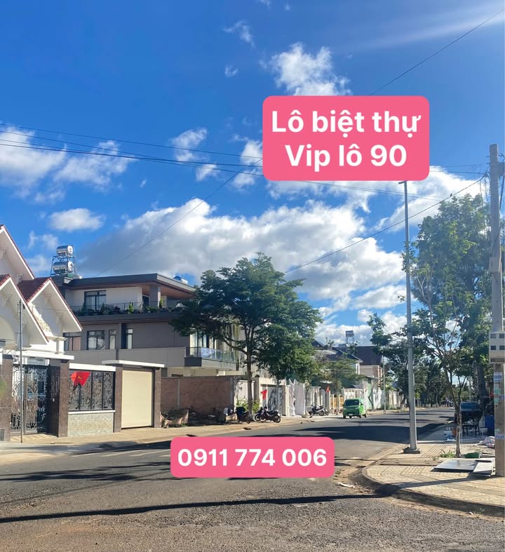 Đất nền khu biệt thự Lô 90 Đức Trọng 300m² giá 7.8 tỷ - Sổ hồng chính chủ!