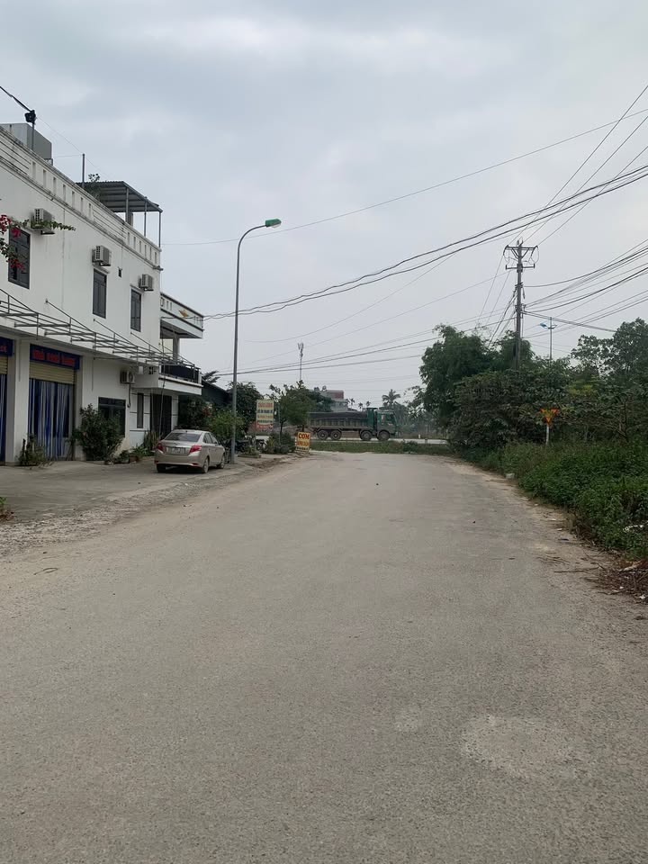 Nhà 1.5 tầng Đông Hải 100m² giá 2.999 tỷ - Tiện ích đa dạng xung quanh!