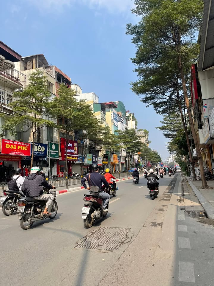 Bán mặt phố Nguyễn Lương Bằng Đống Đa 77m² giá 25 tỷ - Cơ hội đầu tư tuyệt vời!