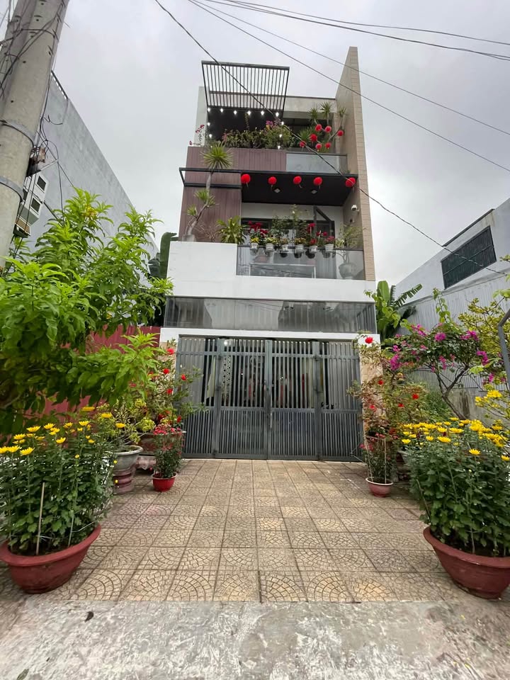 Nhà bán Đoàn Khuê, Ngũ Hành Sơn 100m² giá 15 tỷ - Cơ hội đầu tư tốt!