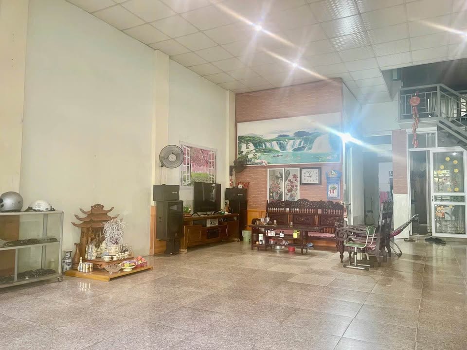 Nhà cấp 4 có gác lửng tại Lào Cai 187m² giá 5.255 tỷ - Vị trí kinh doanh lý tưởng!