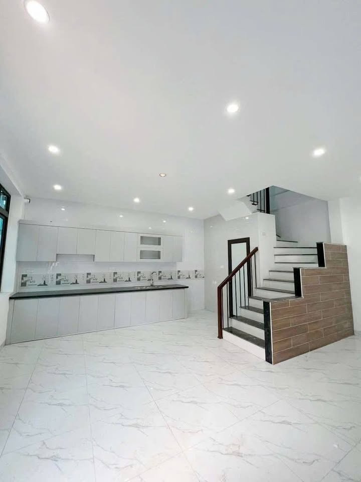 Nhà phố Âu Cơ Tây Hồ 34m² giá 2.9 tỷ - Ngõ thoáng, gần Hồ Tây!