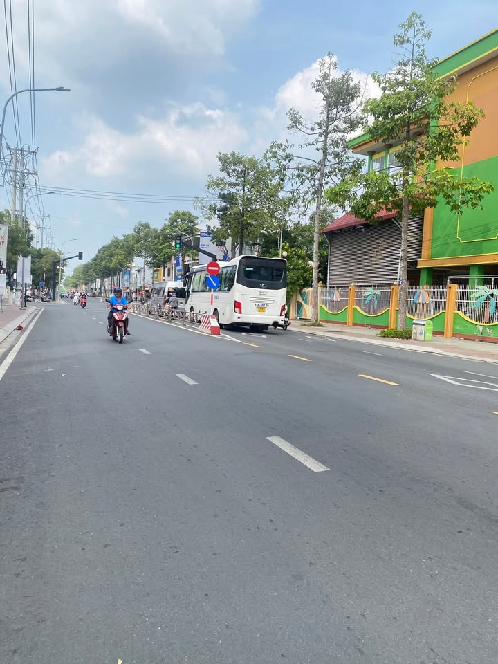 Nhà mặt tiền Nam Kỳ Khởi Nghĩa, Mỹ Tho 214.5m² giá 25 triệu - Thích hợp kinh doanh!