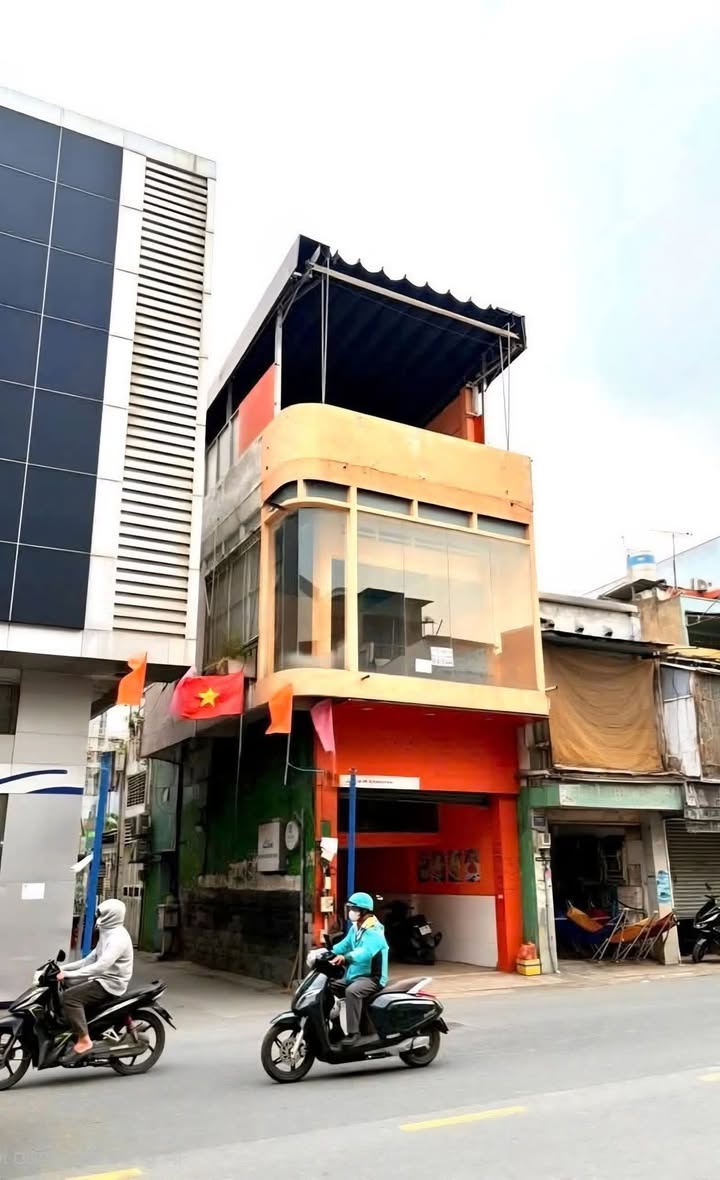 Mặt tiền kinh doanh cho thuê Cách Mạng Tháng 8, Tân Bình 44m² - Phù hợp đa ngành nghề!