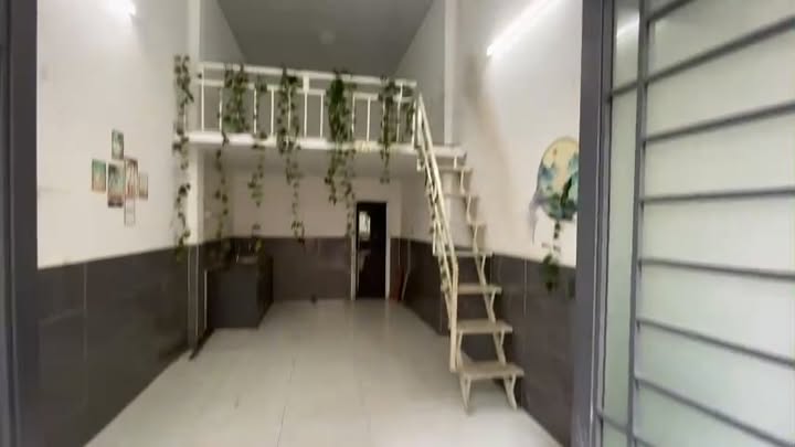 Nhà cho thuê mặt tiền đường Thành Thái, quận 10 - Diện tích 27m², giá 9 triệu/tháng