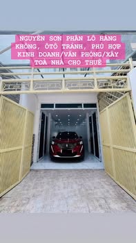 Nhà Nguyễn Sơn Long Biên 83m² giá 17 tỷ - Vị trí đắc địa cho kinh doanh