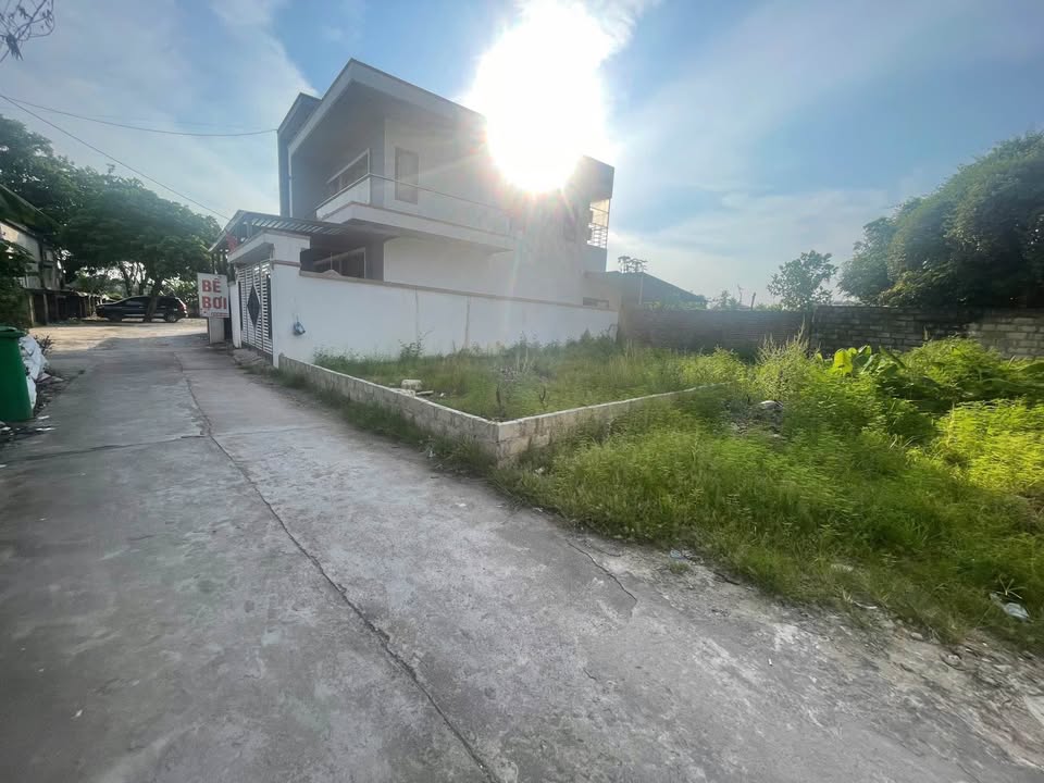 Đất thổ cư phường Chùa Hang 100m² giá 2 tỷ - Mặt tiền 7,4m, vị trí đắc địa!