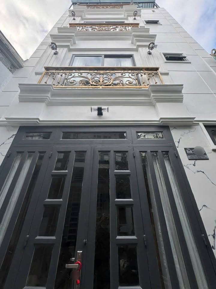 Nhà 4 tầng BTCT Nguyễn Thượng Hiền 20m² giá 4.79 tỷ - Vị trí trung tâm thuận tiện!