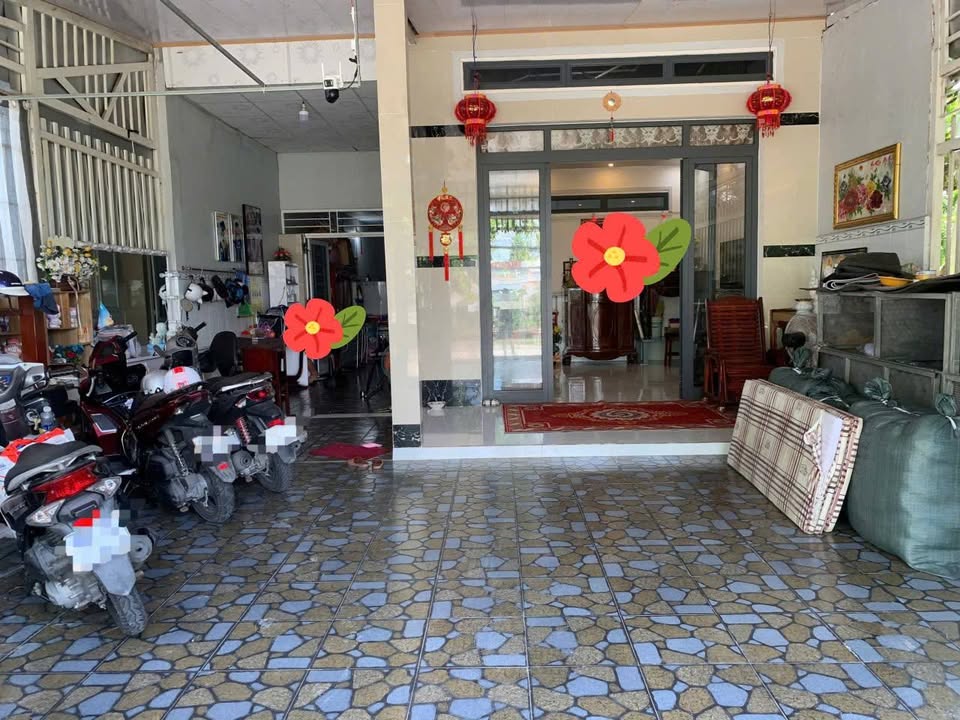 Nhà mặt tiền đường Nguyễn Thị Định, Rạch Giá 387.1m² giá 2.7 tỷ - Thiết kế thoáng mát!