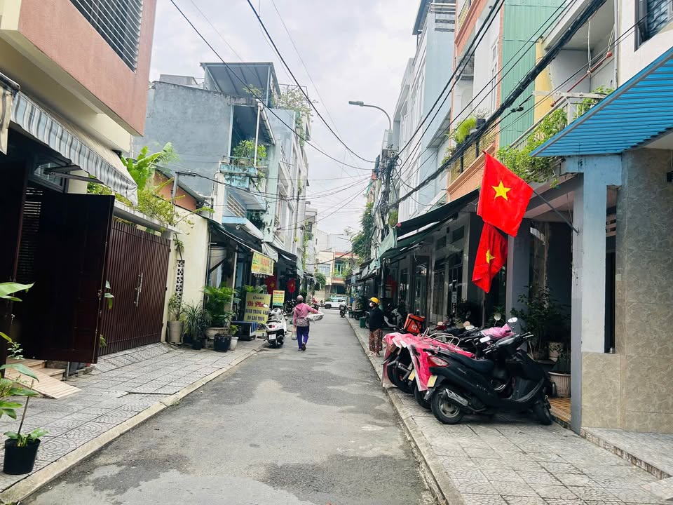 Nhà 2 tầng Tôn Thất Tùng, Hải Châu 52m² giá 6.55 tỷ - Chính chủ bán gấp!