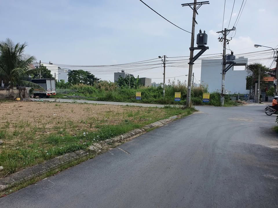 Đất nền Thủ Đức 85m² giá chỉ 200 triệu - Sổ hồng chính chủ!