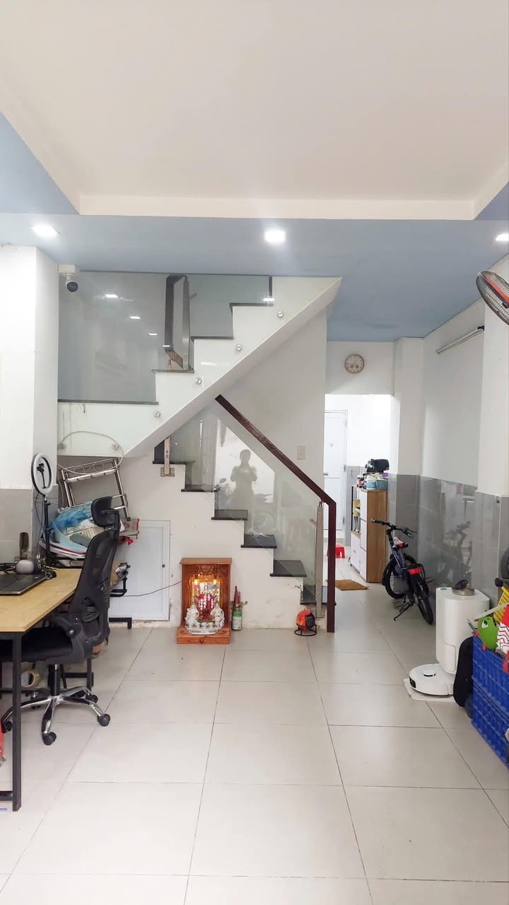 Nhà 2 tầng kiên cố Phước Long A 35m² giá 4.5 tỷ - Sổ hồng hoàn công!