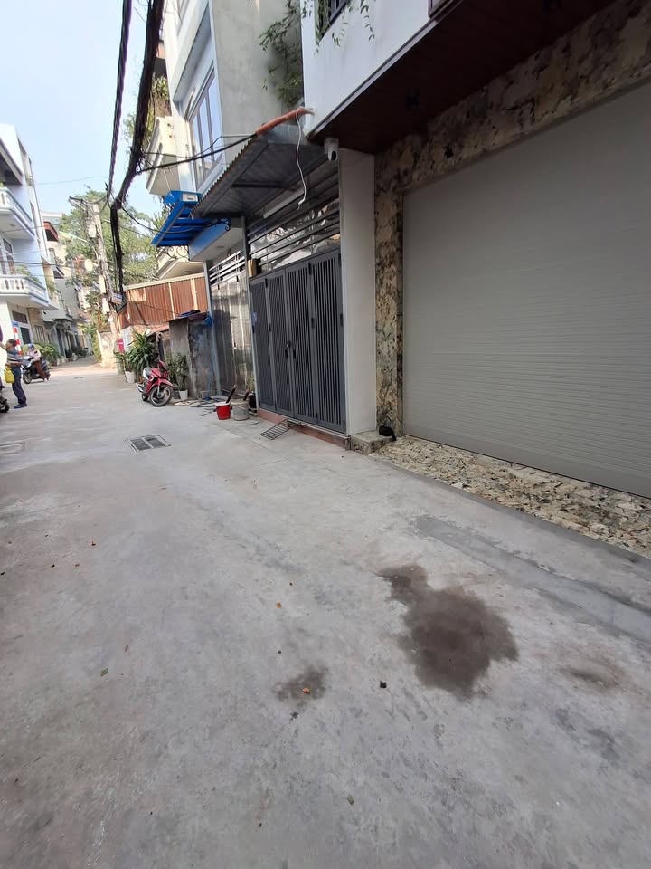 Nhà phân lô Ngọc Thụy, Long Biên 40m² giá 13 tỷ - Siêu phẩm hiếm có!