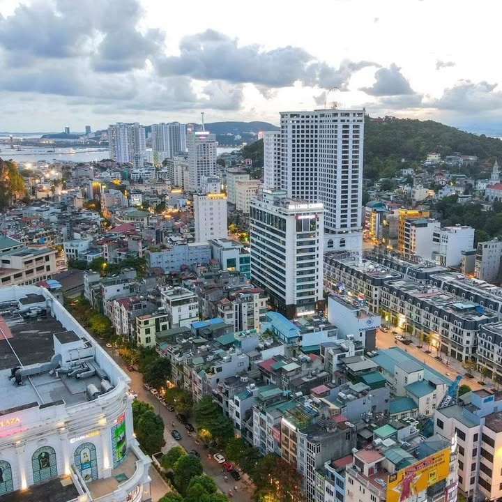 Shophouse mặt phố 25/4 Hạ Long 77,55m² giá 32.8 tỷ - Kinh doanh khách sạn sinh lời!