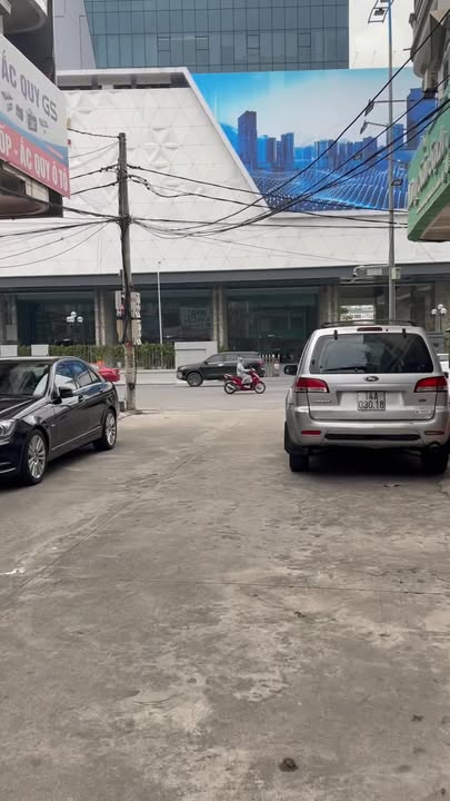 Nhà 5 tầng bán gấp tại ngõ 1 phố Hải Long, Hạ Long - Giá 8 tỷ, sổ đỏ chính chủ!