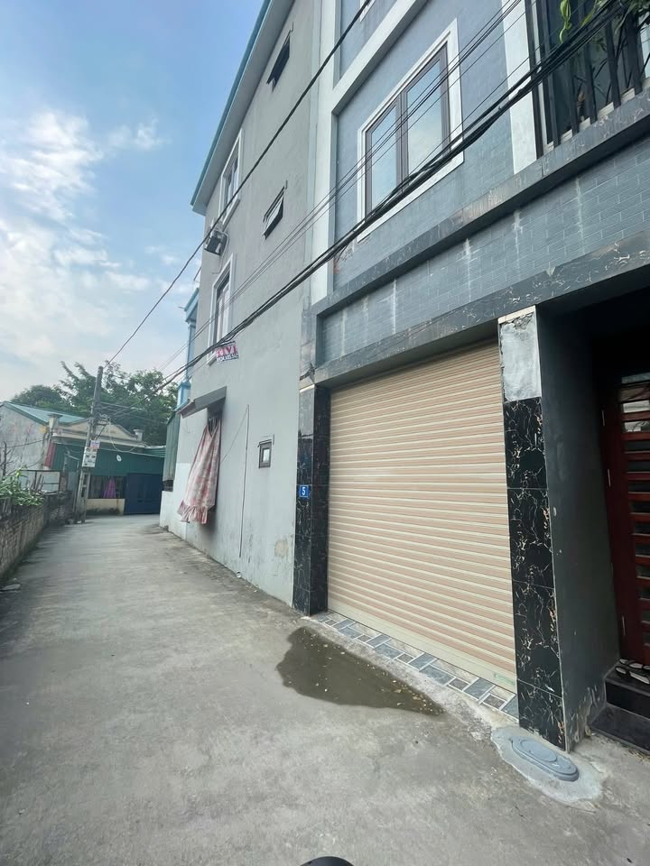 Bán nhà 3 tầng góc tại Phú Thị, Gia Lâm - Nội thất đẹp chỉ 4 tỷ!