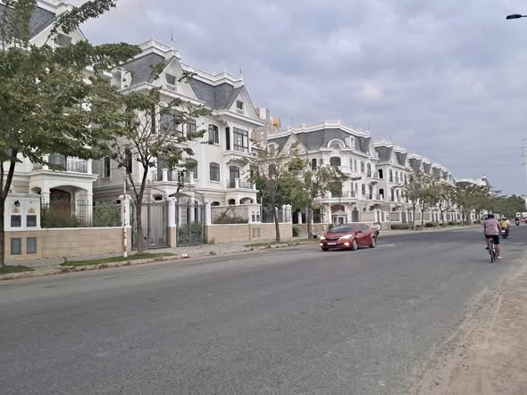 Đất nền Thạnh Mỹ Lợi, Quận 2, 200m² giá 20.8 tỷ - Đầu tư sinh lợi ngay giữa trung tâm!