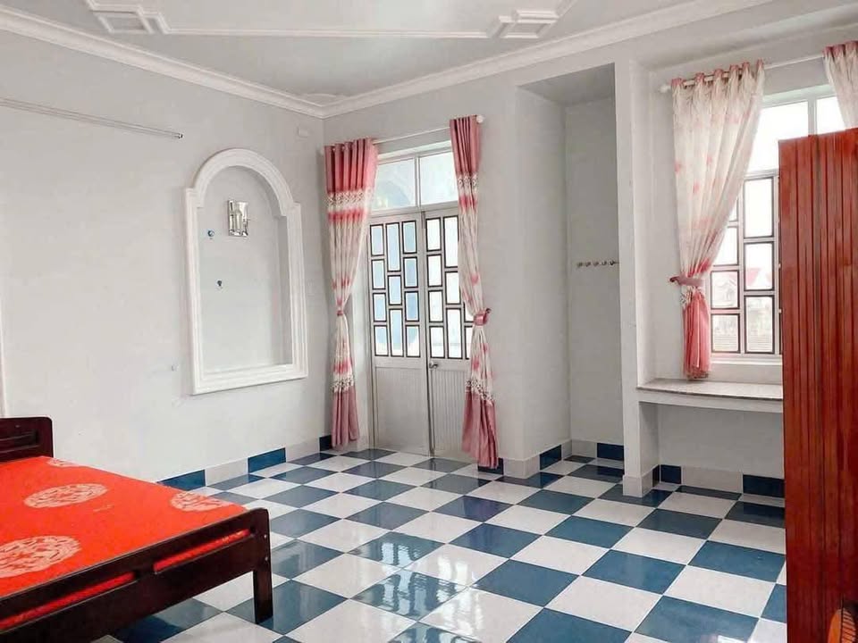 Cho thuê phòng trọ mặt tiền đường Thủ Khoa Huân, Phú Thủy, Phan Thiết 20m² - Giá chỉ 1.5 triệu/tháng!