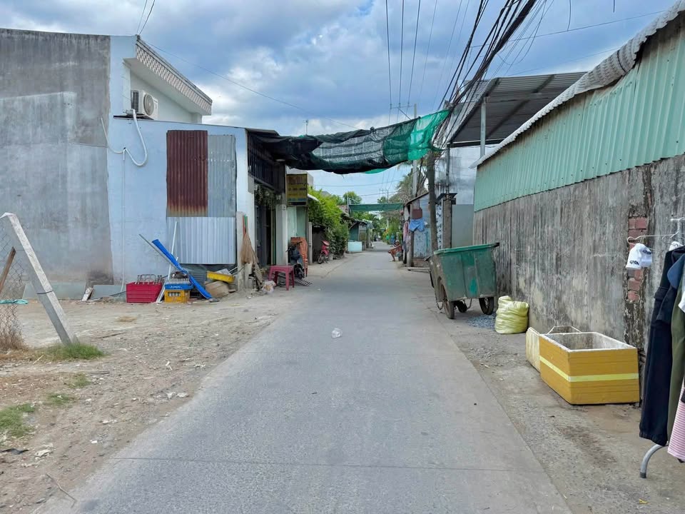 Đất nền hẻm Lâm Sản, TP. Mỹ Tho 65m² giá 890 triệu - Hướng Tây Nam, giao thông thuận tiện!