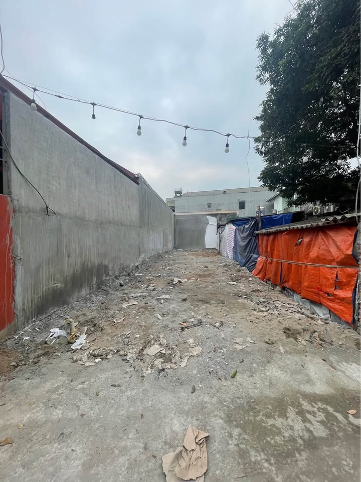 Đất mặt đường Trần Nhân Tông Thịnh Lang 82m² giá 2 tỷ - Vị trí đẹp, giao thông thuận lợi!