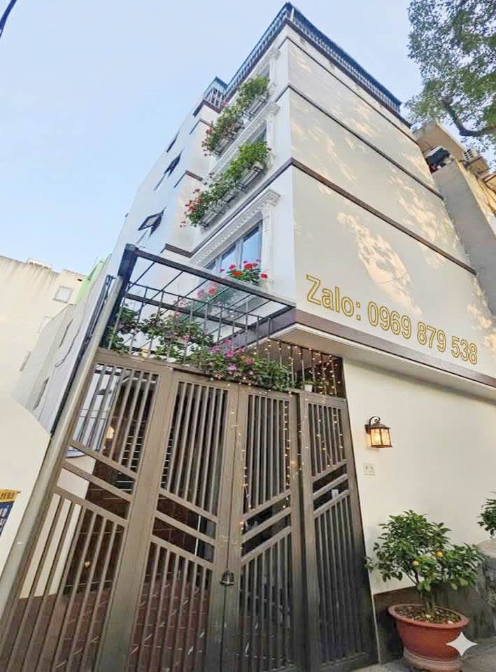 Nhà phố Lai Xá, Hoài Đức, 45m² giá 6 tỷ - Ô tô đỗ cửa, 7 phòng khép kín!