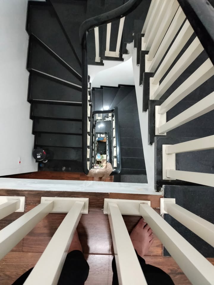 Nhà mặt phố Đinh Tiên Hoàng, Phủ Lý 70m² giá 6.75 tỷ - Kinh doanh sầm uất!