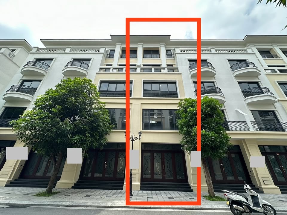 Townhouse San Hô 70m² Hưng Yên giá 10.7 tỷ - Sổ đỏ chính chủ, cơ hội đầu tư tuyệt vời!