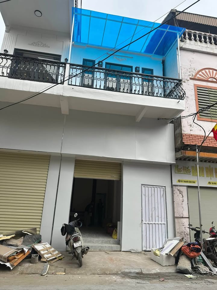 Nhà 2 tầng đường Nguyễn Cảnh Chân, Vinh 41m² giá 3.65 tỷ - Kinh doanh sầm uất!