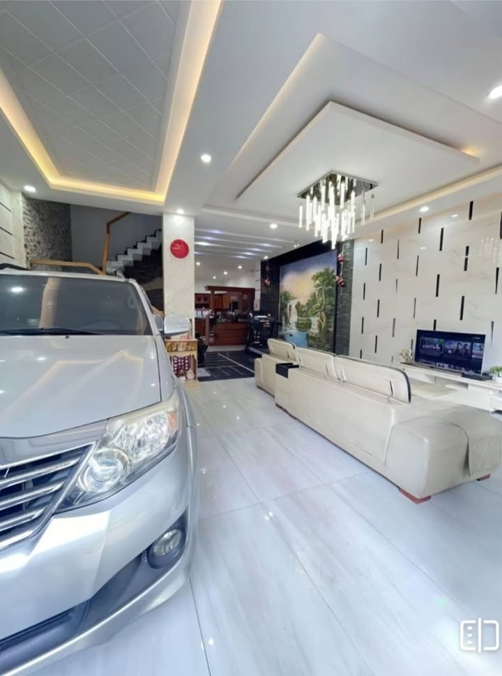 Nhà 5 tầng Hẻm xe hơi Lê Văn Quới 154m² giá 16 tỷ - Tài lộc nở hậu!