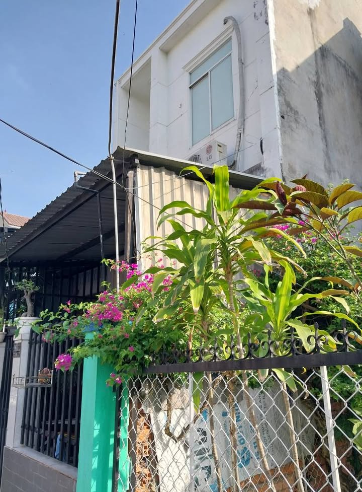 Nhà đẹp đường Huỳnh Tấn Phát huyện Nhà Bè 71.4m² giá 4.5 tỷ - Sổ hồng riêng