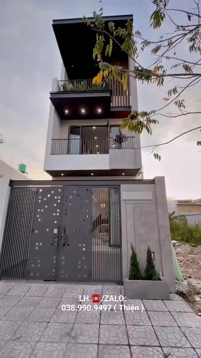 Nhà 1 trệt 2 lầu tại Rạch Giá 90m² giá 4.2 tỷ - Thiết kế hiện đại sang trọng!