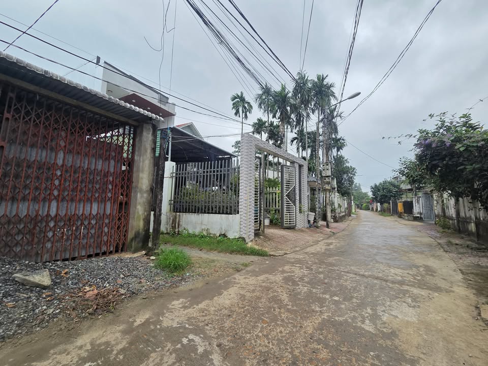 Đất nền 114m² đường Hoàng Văn Thụ, Quảng Phú chỉ 500 triệu - Cơ hội đầu tư tuyệt vời!