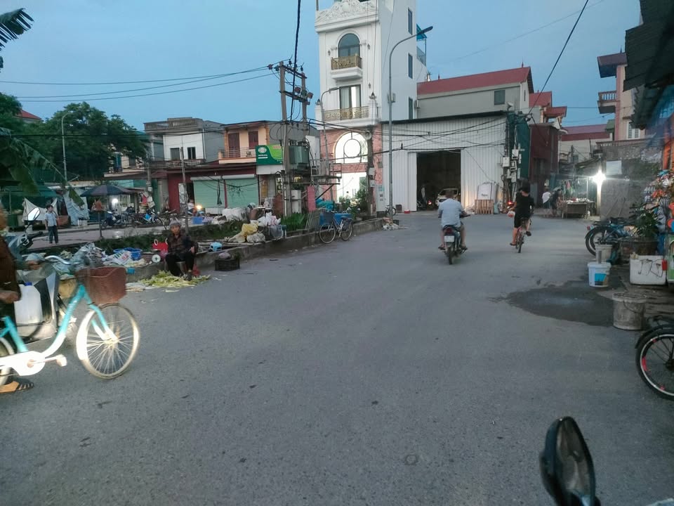 Đất thổ cư thôn Ngọc Lâm, Song Liễu 111m² giá 2.22 tỷ - Sổ đỏ chính chủ, ô tô vào tận nơi!