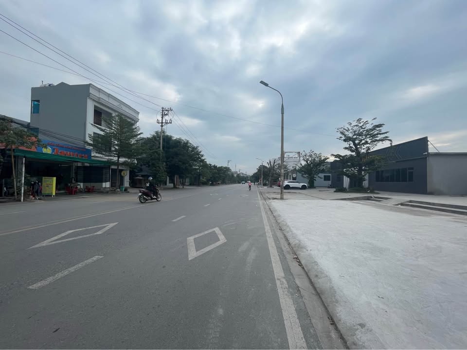 Đất biệt thự 352m² đường Thanh Niên, Cẩm Phả giá 3 tỷ - Đầu tư sinh lời tuyệt vời!