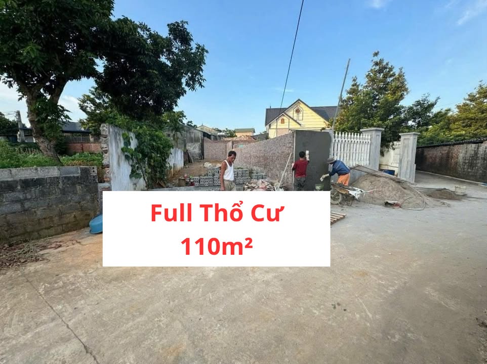 Nhà bán tại thôn Yên Thái, xã Đông Yên, 110m² giá 2.7 tỷ - Khu dân cư đông đúc