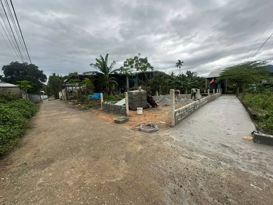 Đất nền Hòa Khánh, Đà Nẵng 115m² giá 1 tỷ - Đường 3 mặt tiền thuận lợi!