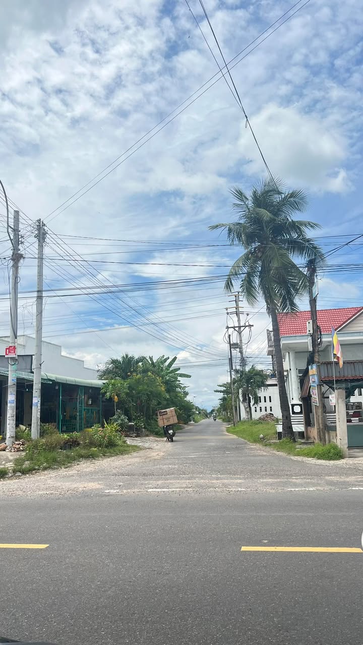 Đất thổ cư Hàm Chính 104m² giá 590 triệu - Vị trí vàng gần chợ!