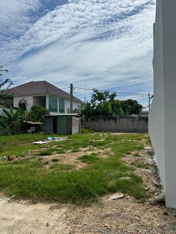 Đất hai mặt tiền Phong Nẫm 102m² giá 1.3 tỷ - Chính chủ bán gấp!