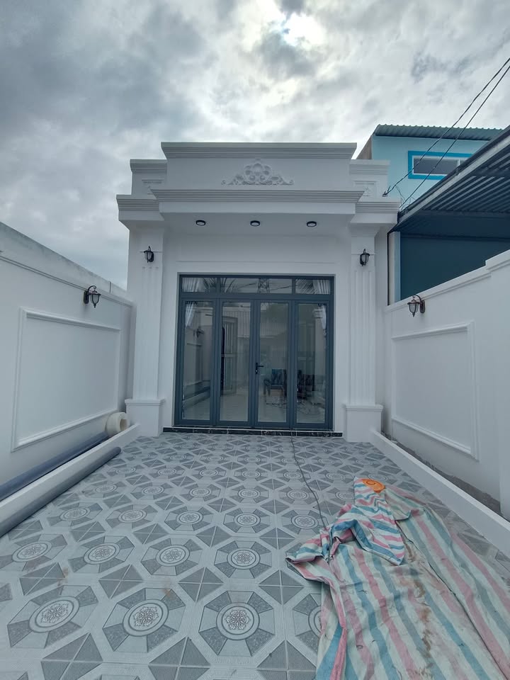 Nhà cấp 4 Tân cổ điển 118m² giá 1.45 tỷ - An ninh tốt, tiện ích đầy đủ!