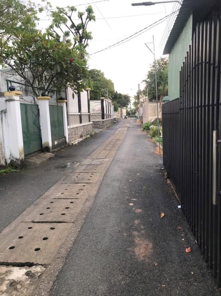 Nhà cấp 4 Chánh Mỹ Thủ Dầu Một 148m² giá 3 tỷ - Vị trí thuận lợi gần chợ!