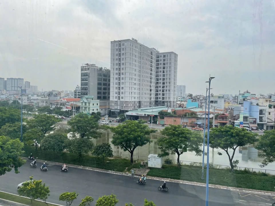 Nhà mặt tiền đường Võ Văn Kiệt, Quận 5, diện tích 124m² giá 21 tỷ - Cơ hội đầu tư tuyệt vời!