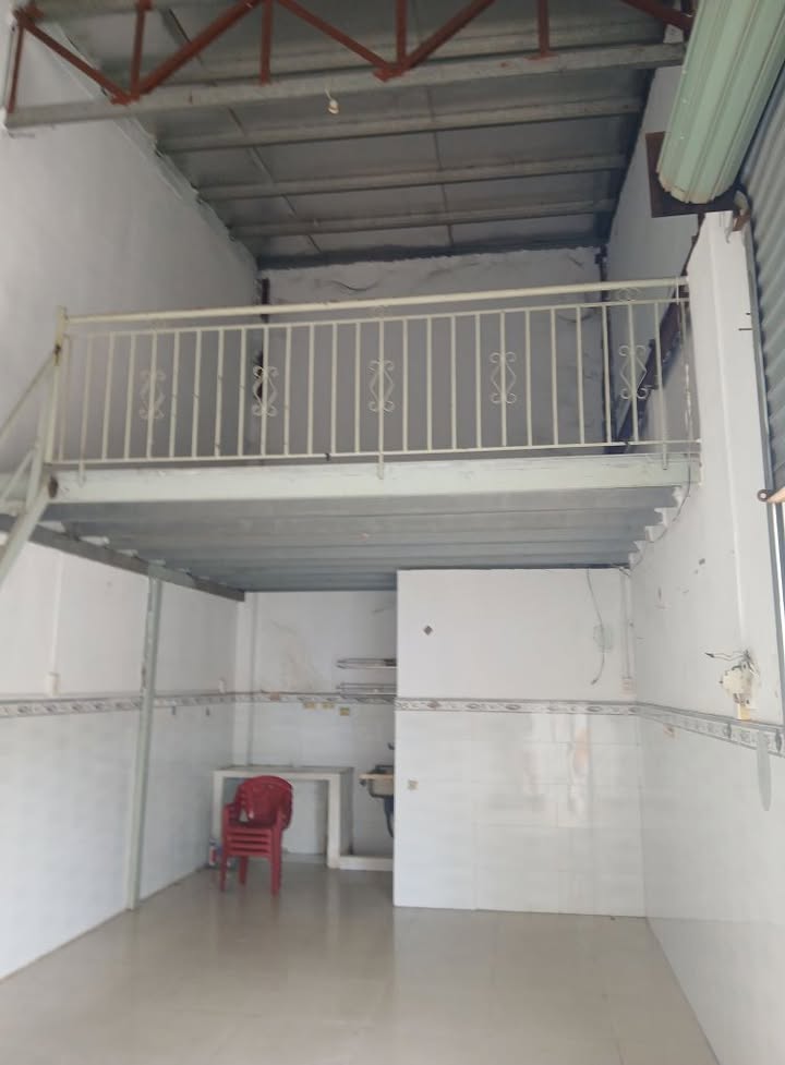 Nhà nguyên căn cho thuê tại Vĩnh Lộc B 36m² giá 3,2 triệu - Gần Ngã 5 tiện lợi!