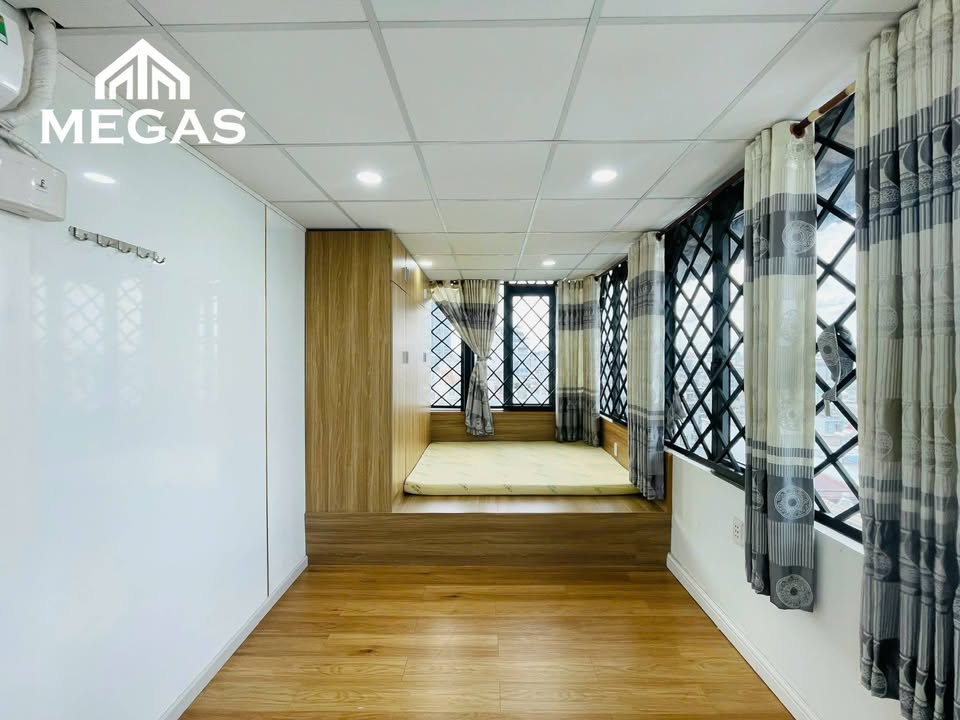 Phòng cho thuê tại Thành Thái, Quận 10 - Full nội thất, an ninh tuyệt đối!