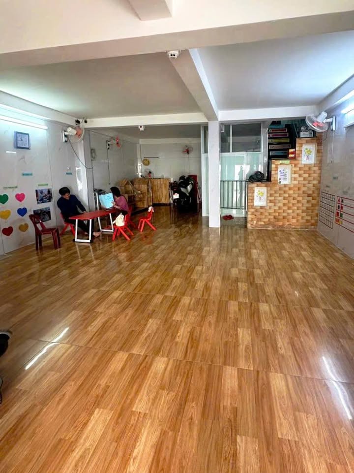 Nhà đẹp 2 lầu hẻm 6m Nguyễn Quý Anh 72m² giá 9.1 tỷ - Pháp lý rõ ràng!