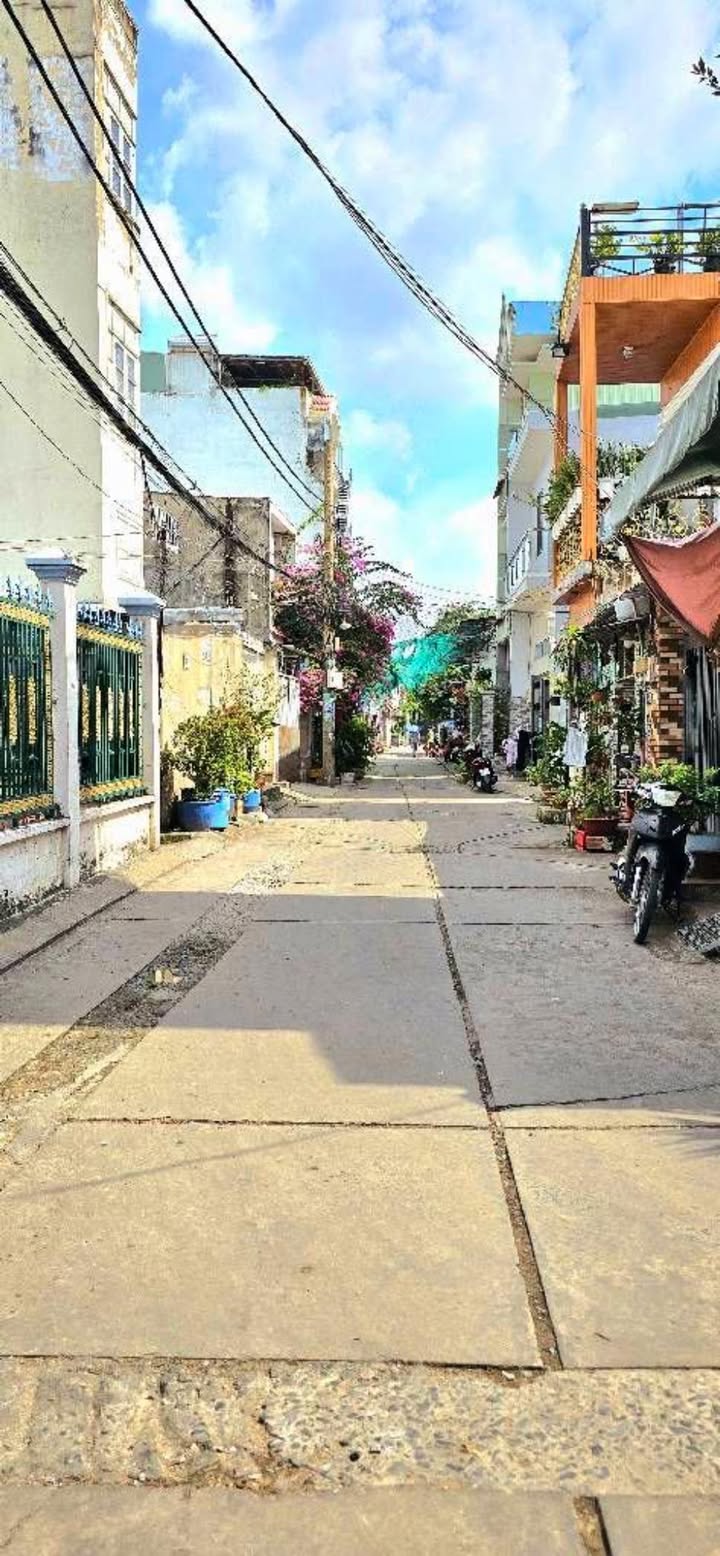 Nhà bán Tân Phú 56m² giá 5 tỷ - Nhà mới, chính chủ, thương lượng tốt!