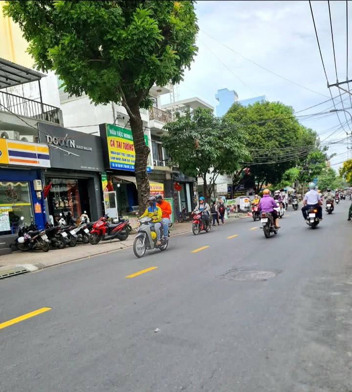 Mặt tiền kinh doanh Tân Quý, Tân Phú 178m² giá 14 tỷ - Kinh doanh đắc địa!