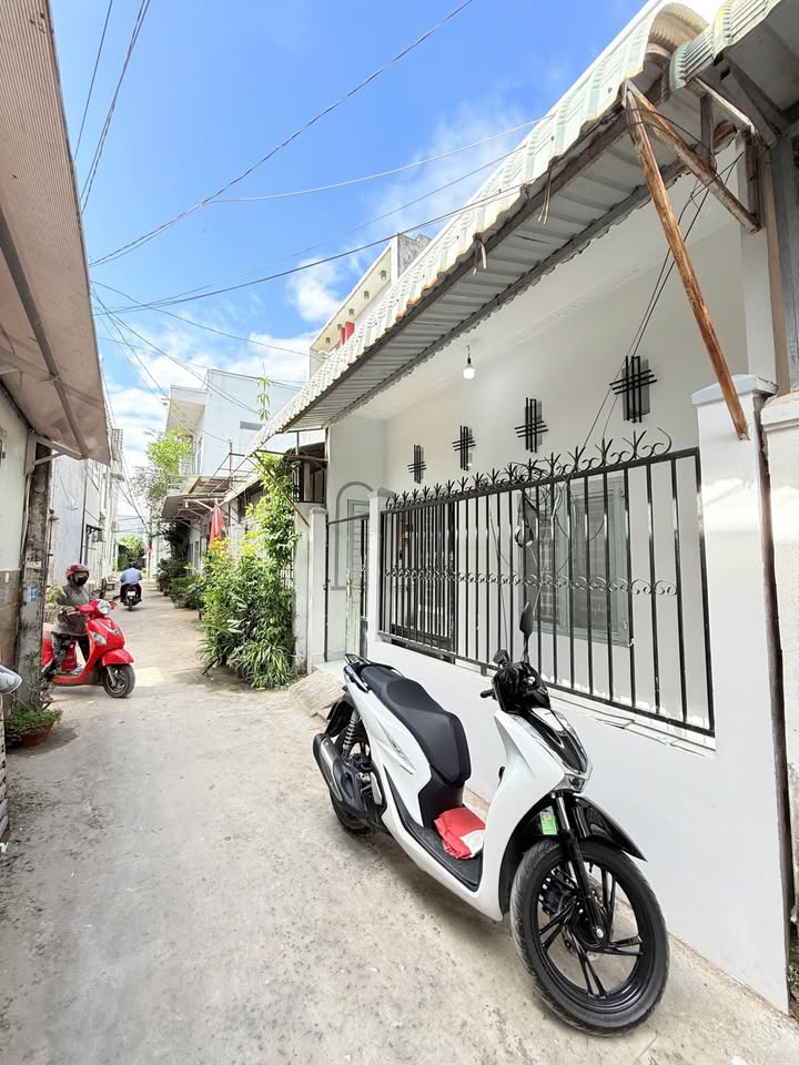 Nhà nguyên căn hẻm 379 Trần Nam Phú 75m² giá 4 triệu - Sẵn sàng cho thuê ngay!