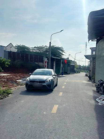 Đất mặt tiền đường nhựa Phường Tân Đông Hiệp 147m² giá 3.45 tỷ - Sổ hồng chính chủ!